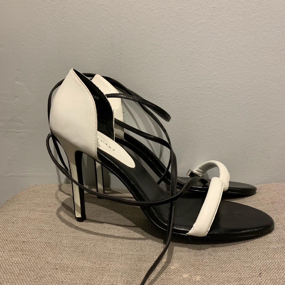 Colin Stuart black and white open toe heels